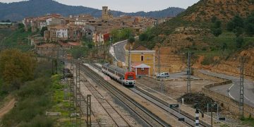 L’estació de Renfe a Riba-roja d’Ebre tindrà un servei d’atenció remota a viatgers