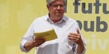 ERC pregunta al govern de Tortosa per quin motiu limita l’ús de la plaça de la Catedral