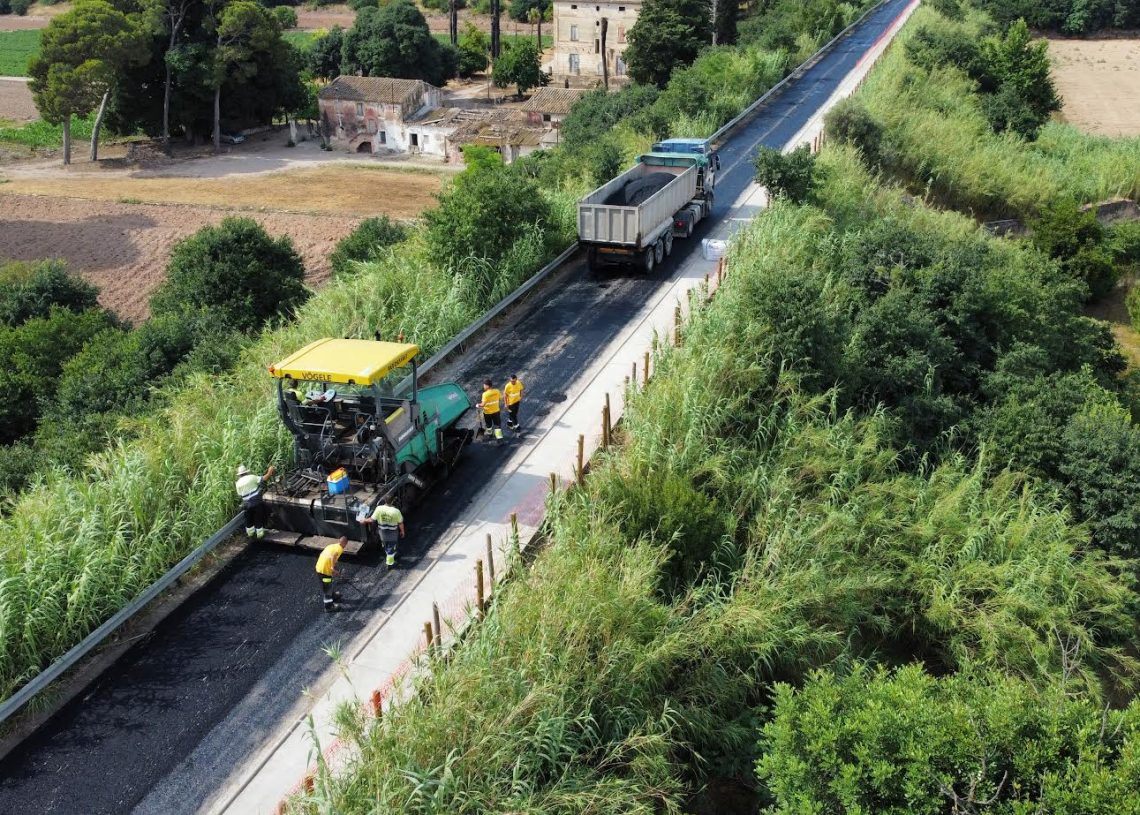 El Consell Comarcal del Baix Ebre repara el ferm de la Via Verda entre Roquetes i Jesús