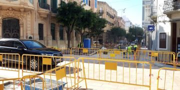 Tortosa obre al trànsit el carrer Teodor González i ara les obres del Cervantes afectaran el carrer Argentina