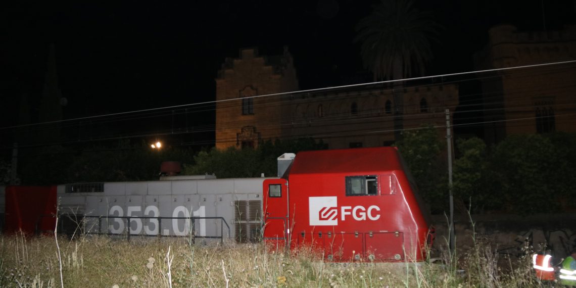 Cinc ferits greus pel xoc d’una locomotora amb un tren de la línia Barcelona-Tortosa a Vila-seca