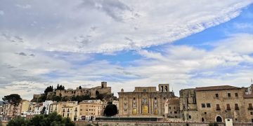 Denuncien que Tortosa no autoritza un acte feminista a la nova plaça de la Catedral