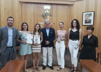 Ares Lleixà i Núria Lorenzo, dels instituts Dertosa i  Roquetes, guanyadores dels Premis Recerca del Consell Comarcal del Baix Ebre