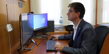 La URV demana a la Generalitat un centre de recerca en I+D per projectes relacionats amb l’hidrogen verd