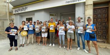 Enlairem Deltebre activa la precampanya amb el primer porta a porta de l’estiu