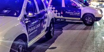 Detingut a Tortosa per intentar vendre droga a dos menors