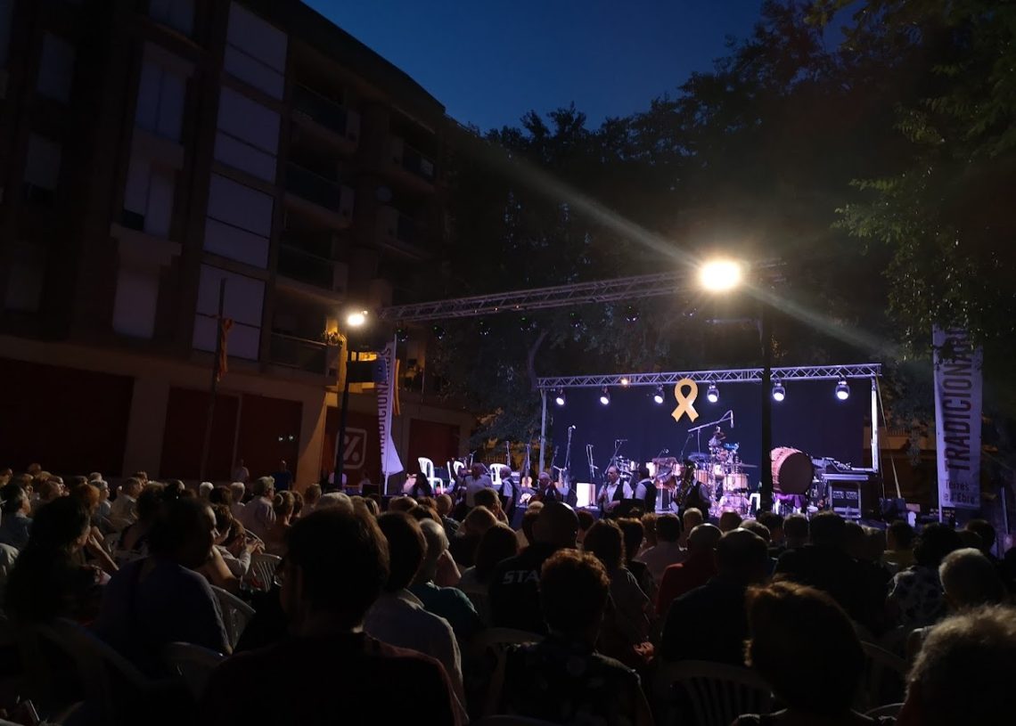 El Tradicionàrius torna a Roquetes amb Carmen París, Miquel del Roig, Jaume Arnella i els Quicos
