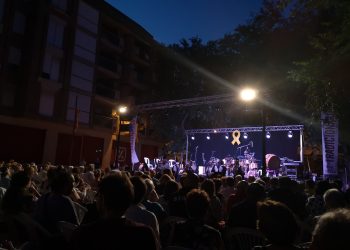 El Tradicionàrius torna a Roquetes amb Carmen París, Miquel del Roig, Jaume Arnella i els Quicos