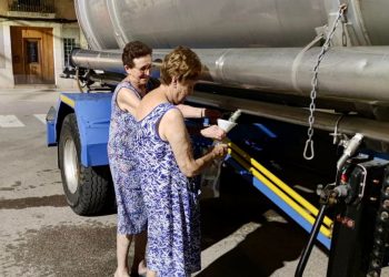 Ulldecona subministra aigua potable amb camions cisterna, per la presència de nitrats