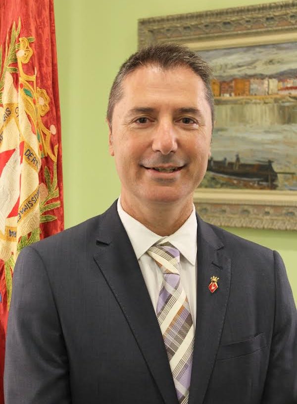 ‘Unes Festes de la Cinta de referència, gratuïtes, populars i xaladores’, per Domingo Tomàs