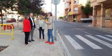 Tortosa inicia la millora del carrer Barcelona, amb un tram de prioritat per als vianants