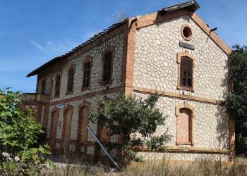 Mianes: l’estació ferroviària número 12 de Tortosa