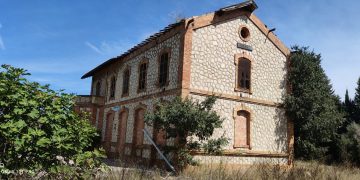 Mianes: l’estació ferroviària número 12 de Tortosa