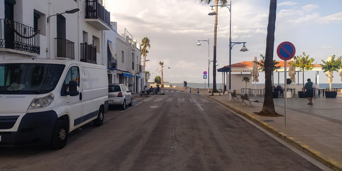 [#Fotogaleria] Les Cases d’Alcanar: la mateixa foto, un any després dels aiguats