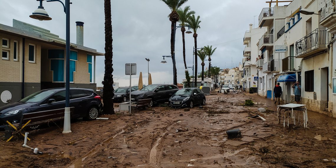 [#Fotogaleria] Les Cases d’Alcanar: la mateixa foto, un any després dels aiguats