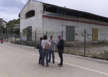 Faura pregunta si l’enderroc dels magatzems forma part de l’acord pels terrenys de Renfe