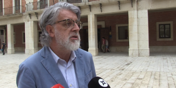 Roig respectarà la decisió del grup municipal del PSC si surten del govern de Tortosa