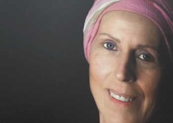 La realitat del càncer de mama, en una exposició fotogràfica al centre cívic Ferreries