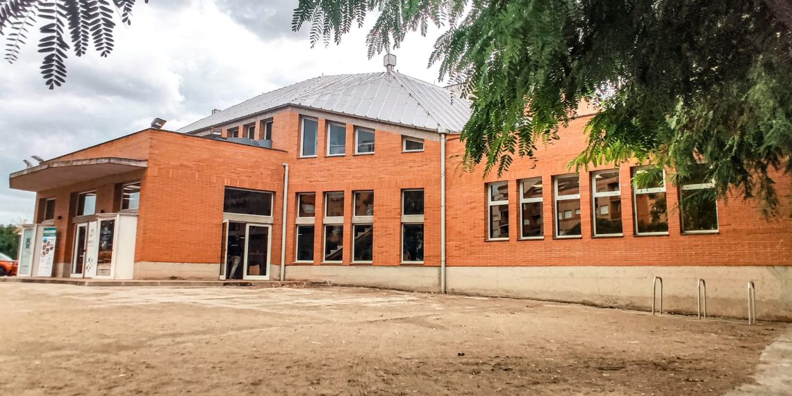 Estos són alguns del centenar de nous aparcaments per a bicicletes de Tortosa