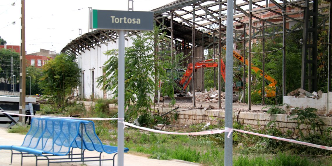 Tortosa pagarà 864.000 euros a canvi de disposar dels antics terrenys de Renfe