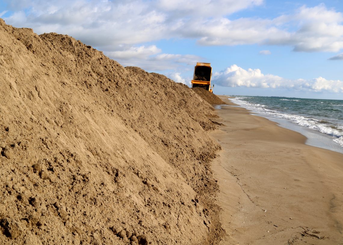El Ministeri comença a reforçar amb sorres el Trabucador, unes obres que s’han retardat un any