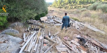 La Guàrdia Civil troba un abocador il·legal amb amiant al Pinell de Brai