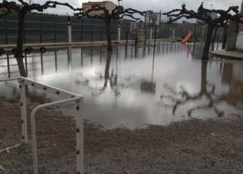 L’Ajuntament Tortosa ja ha demanat a Educació la millora del drenatge del pati de l’Escola Ferreries
