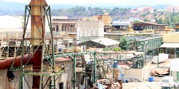 El comitè d’Ercros lamenta que l’empresa no ha volgut invertir a Flix i ha permès ‘la decadència’ de la planta