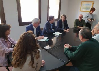 Front comú de l’Ajuntament de Flix, la Generalitat i el comitè d’empresa per evitar el tancament d’Ercros