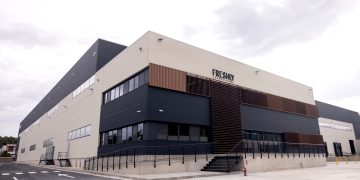 Freshly Cosmetics posa en funcionament el seu nou centre logístic a Gandesa
