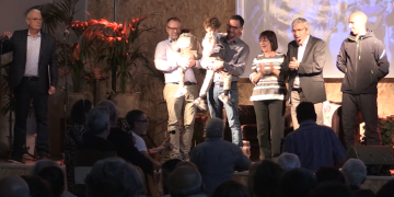 Homenatge sorpresa a Mariano Gil, qui va ser alcalde de Roquetes durant 24 anys