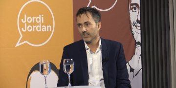 Així va ser l’acte de presentació de Jordan com a alcaldable de Movem Tortosa el 2023