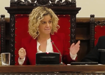 Polèmica al ple de Tortosa pel bloqueig a la comissió tècnica de la llar d’infants