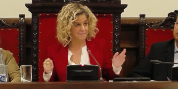 Polèmica al ple de Tortosa pel bloqueig a la comissió tècnica de la llar d’infants