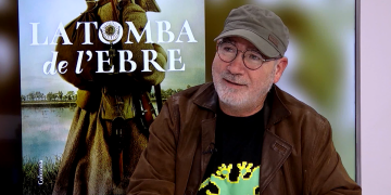 Andreu Carranza novel·la la Tortosa de la Guerra Civil amb ‘La tomba de l’Ebre’