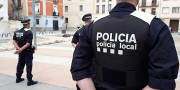 Detingut un home a Tortosa com a presumpte autor de cinc delictes en una mateixa tarda