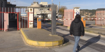 Resignació entre els treballadors d’Ercros per l’acord de tancament de la fàbrica de Flix