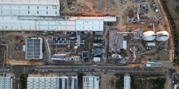 L’espectacular construcció de la nova planta de Kronospan a Tortosa