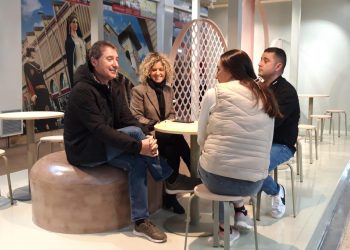 El Mercat de Tortosa estrena ‘illes de tast’ per seure i degustar els productes de les parades