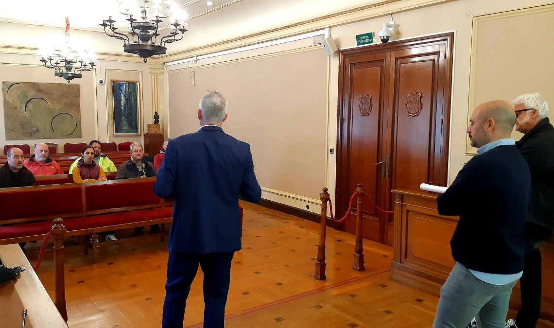 Amposta contracta sis persones per a la neteja viària, per mitjà de la Diputació