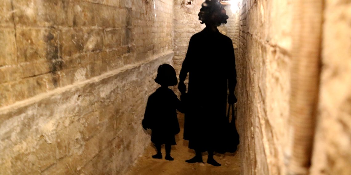 El refugi antiaeri de Tortosa incorpora elements interpretatius per mostrar l’impacte i l’angoixa dels bombardejos