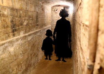 El refugi antiaeri de Tortosa incorpora elements interpretatius per mostrar l’impacte i l’angoixa dels bombardejos