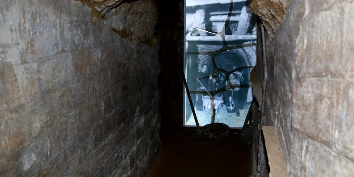 El refugi antiaeri de Tortosa incorpora elements interpretatius per mostrar l’impacte i l’angoixa dels bombardejos