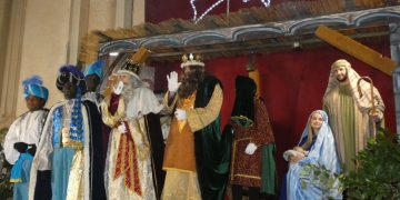[#Fotogaleria 📸 ] La Cavalcada Màgica dels Reis Mags de Tortosa, des de dins