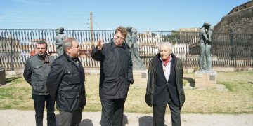 Tortosa lamenta la mort de Santiago de Santiago, autor de les escultures dels Jardins del Príncep
