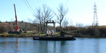 Flix repara els dos llaguts i reobre el pas de barca un any després