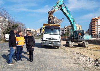 Tortosa inicia les obres per crear 384 places d’aparcament als antics terrenys de Renfe