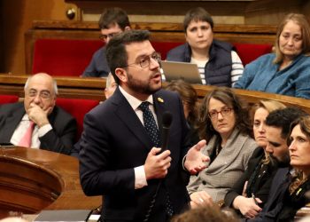 La resposta d’Aragonès a la pregunta d’Albiach sobre el Hard Rock i el transvasament de l’Ebre