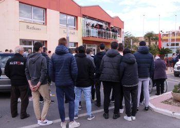 Tristesa i commoció a Camarles, que decreta set dies de dol per la mort dels tres joves