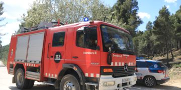 Controlat l’incendi de Gandesa, que ha afectat unes 2,2 hectàrees